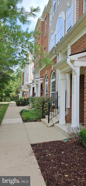 Building Photo - 12332 Rollys Ridge Ave