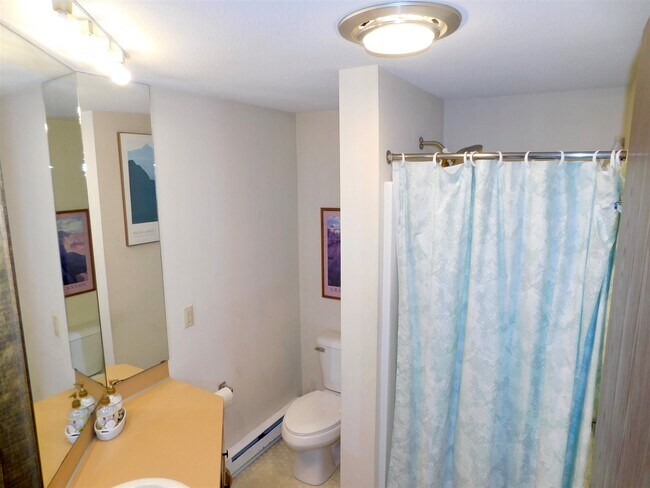 Building Photo - 43 Old Beach Cir