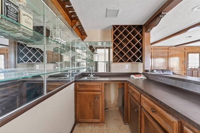 Building Photo - 11302 Hylander Dr