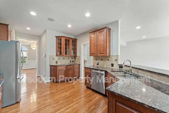 Building Photo - 42524 Rowderbury Square