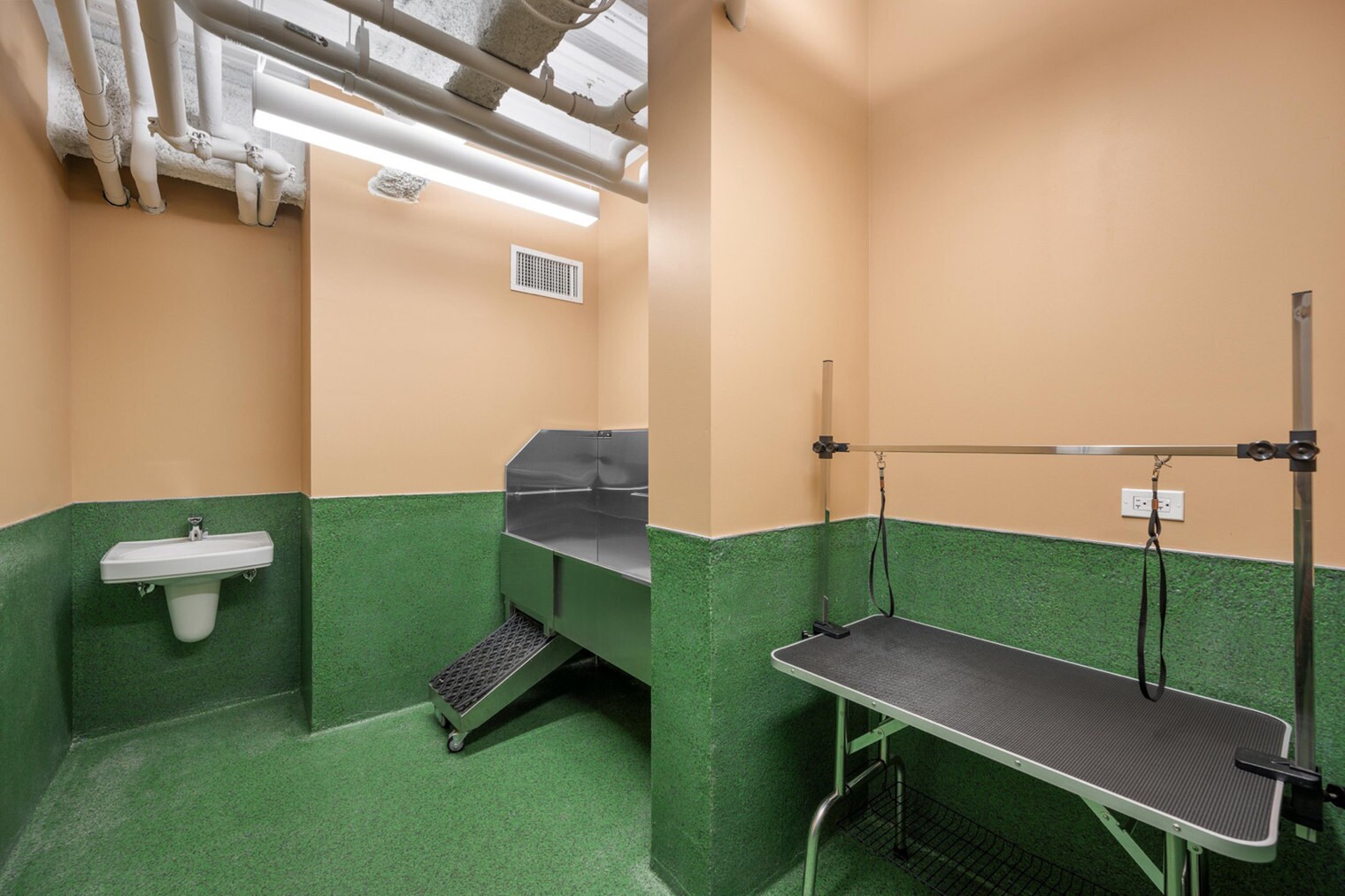 Building Photo - 270 Harvard St