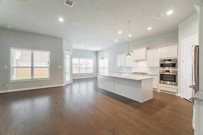 Building Photo - 2344 Goldenglade Dr