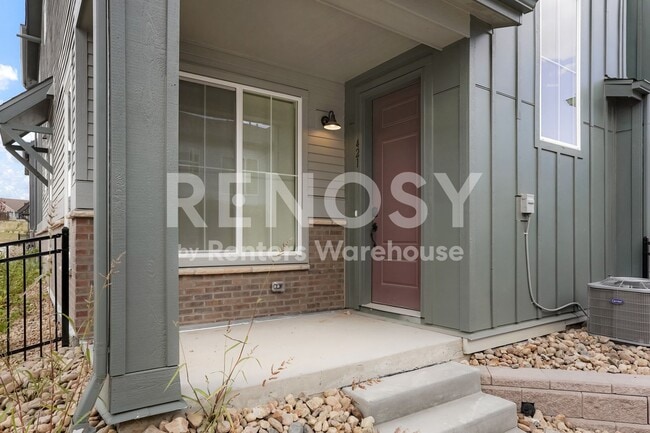 Building Photo - Stunning Brand New Townhouse in Castle Pines!