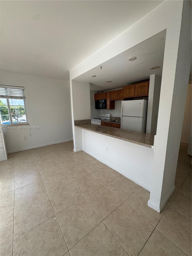 Building Photo - 7130 Rue Versailles Dr