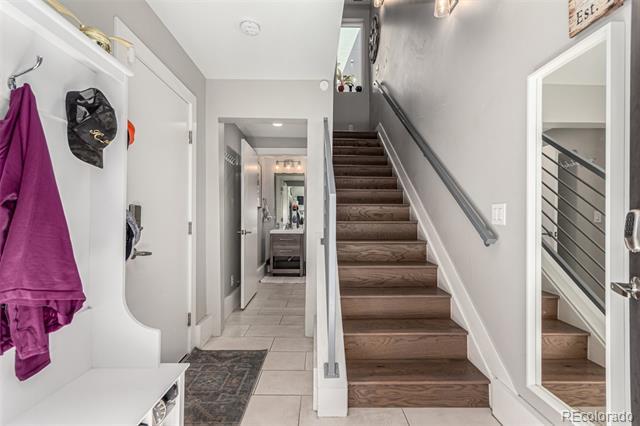 Building Photo - 2920 W 26th Ave