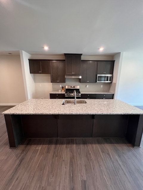 Building Photo - 760 Hazel Wy