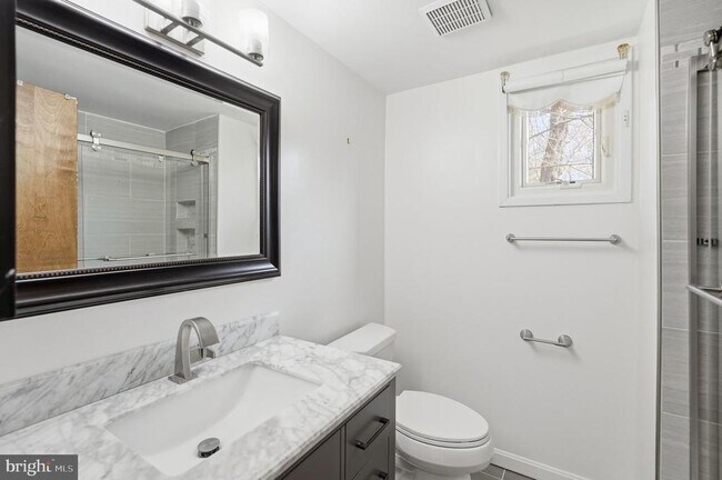 Building Photo - 1 Springer Ct