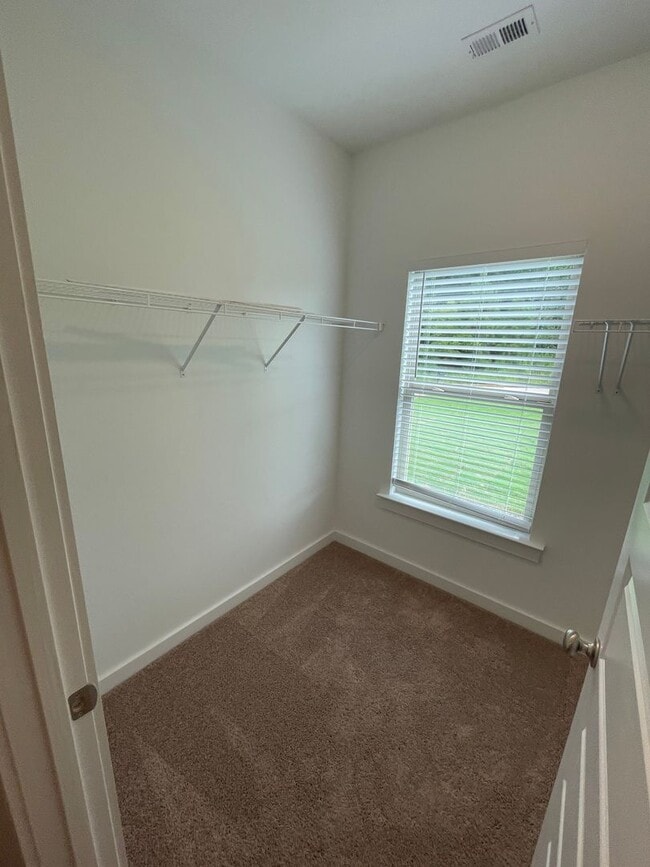 Building Photo - New Construction Home for Rent in Weaver, ...