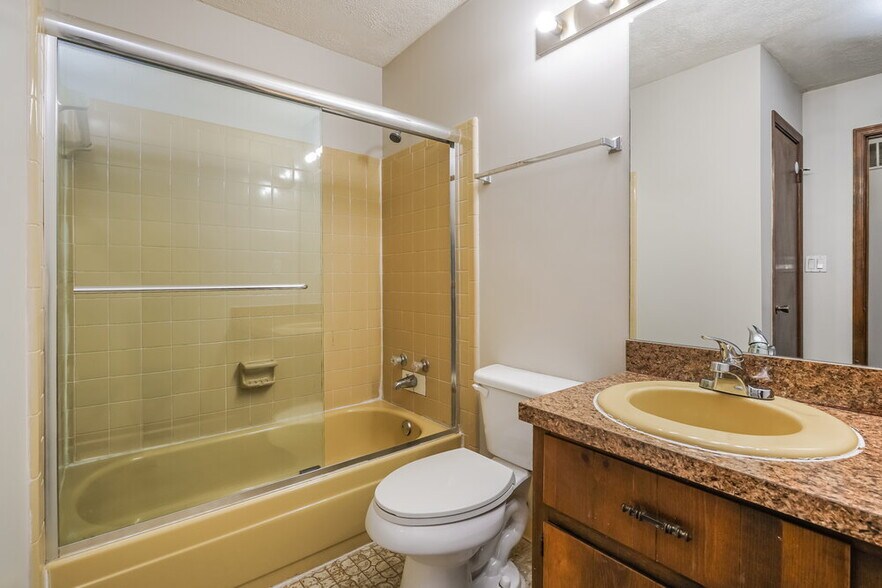 Building Photo - 4790 Old Briar Trail