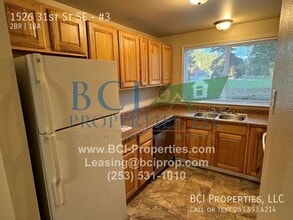 Building Photo - 1526 31st St SE