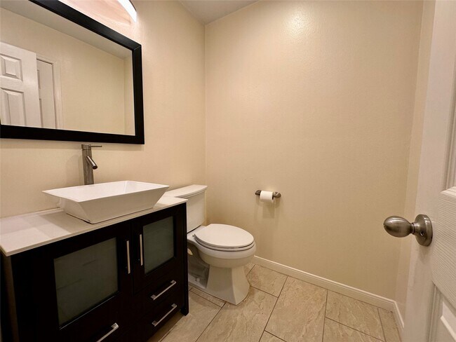 Building Photo - 1318 Cedar Terrace Ct
