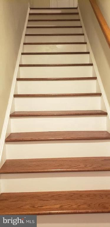 Building Photo - 2202 Leesborough Dr