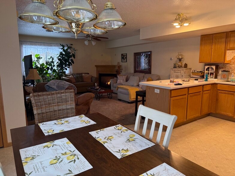 Building Photo - 3563 E Meadows Pl