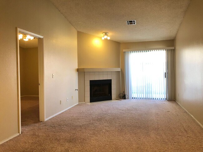 Building Photo - 304 Crosswind Way