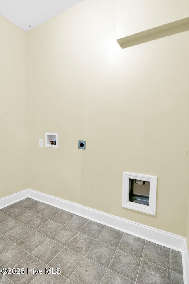Building Photo - 102 Conley Hills Dr