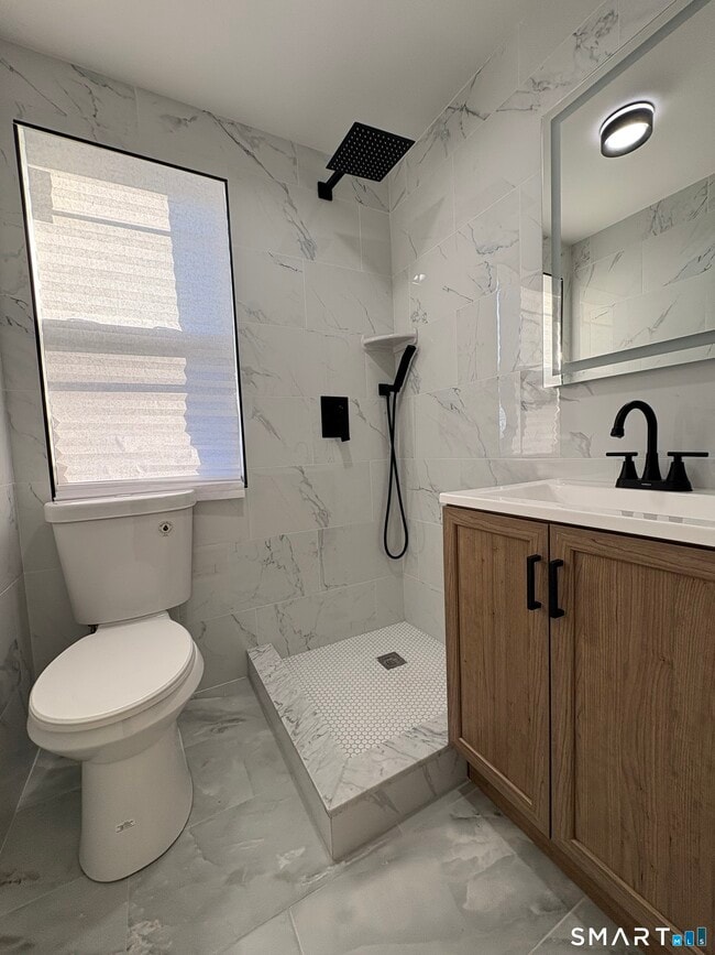 Building Photo - 172 Swanson Ave