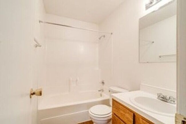 Building Photo - 355 48th Ave NW