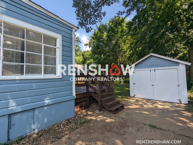 Building Photo - Upgraded Property - Beautiful Backyard Dec...