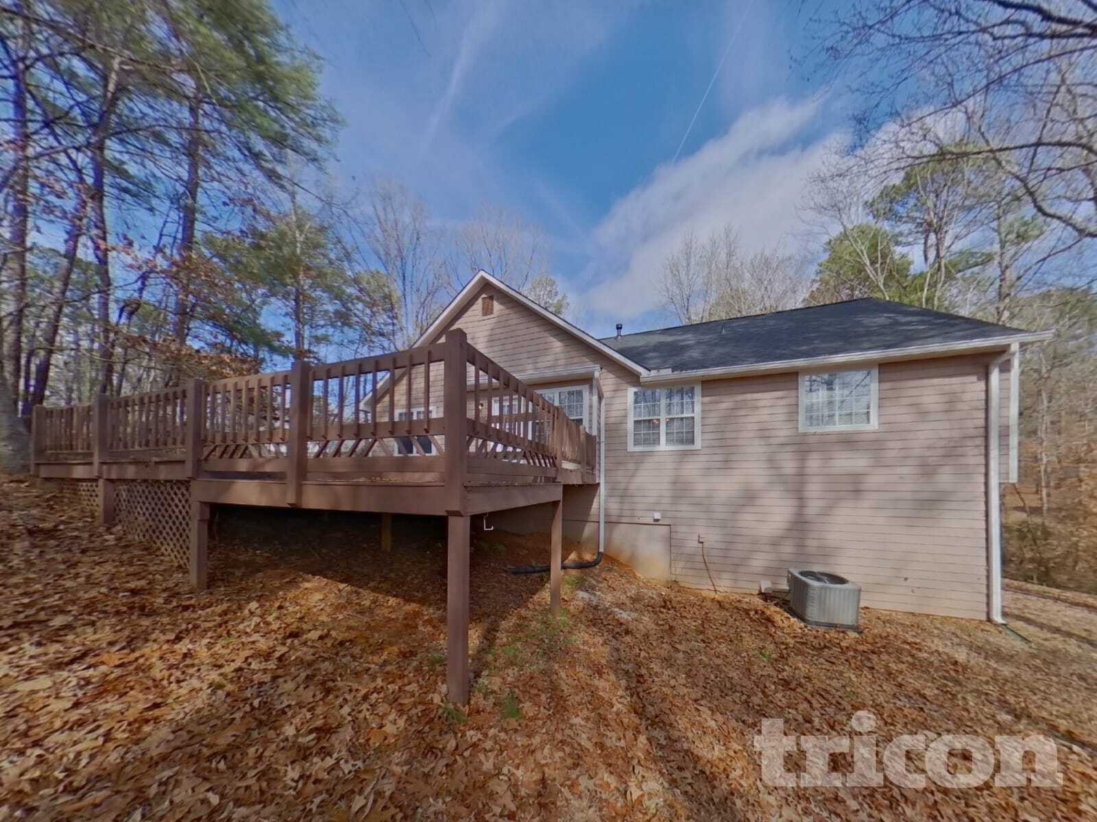 Building Photo - 5085 Forest View Trail