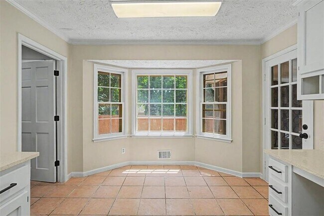 Building Photo - 3947 Camrose Pl