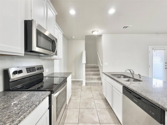 Building Photo - 308 Craters of the Moon Blvd