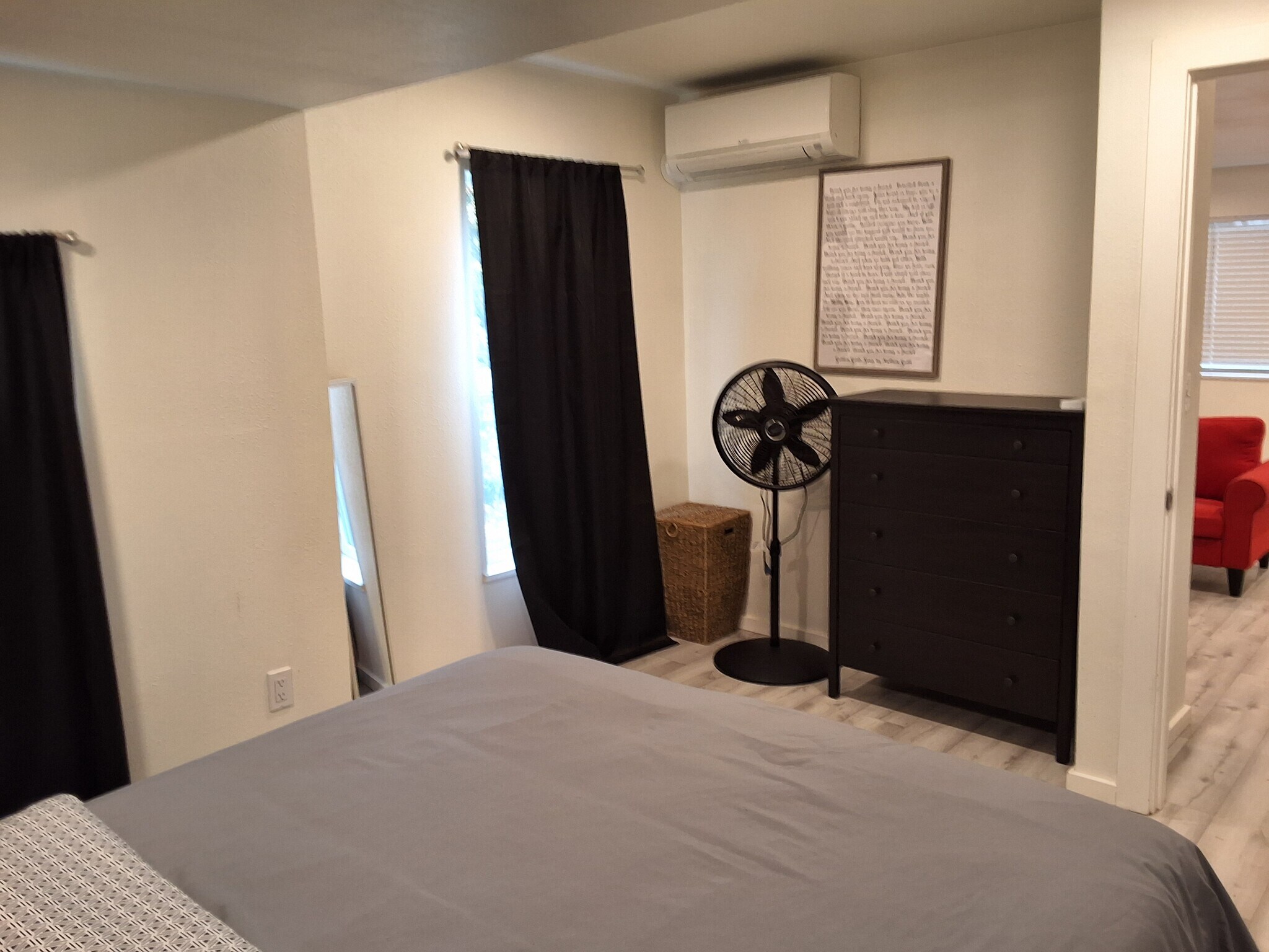 Building Photo - 720 S Southern St