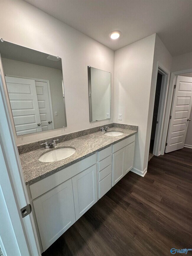 Building Photo - 130 Nettle Leaf Dr