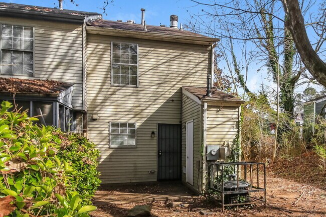 Building Photo - 427 Prince of Wales