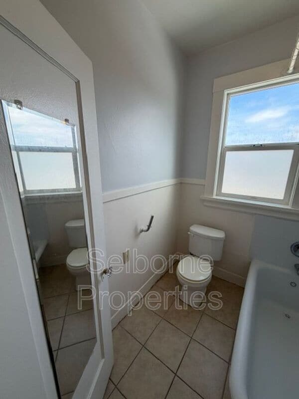 Building Photo - 5508 San Pablo Ave
