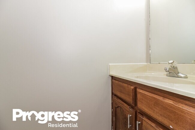 Building Photo - 8887 Hidden Springs Cove
