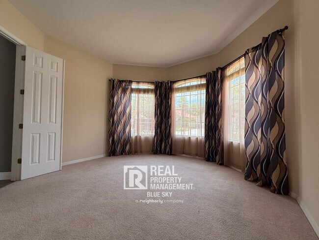 Building Photo - Executive Home with Custom Finishes in Gat...