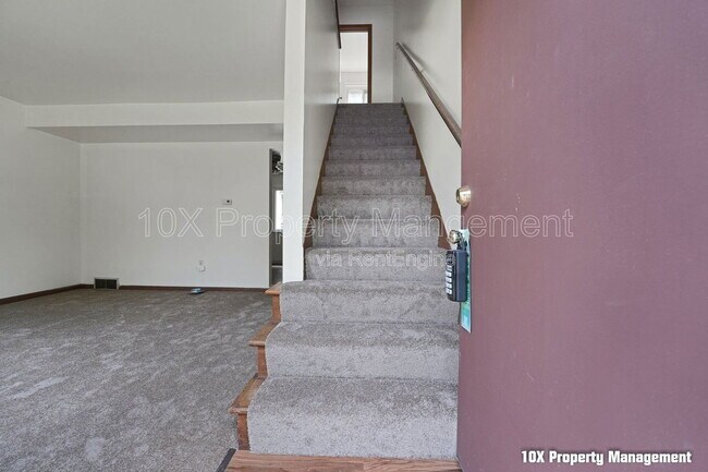 Building Photo - 1579 Briarwood Ave