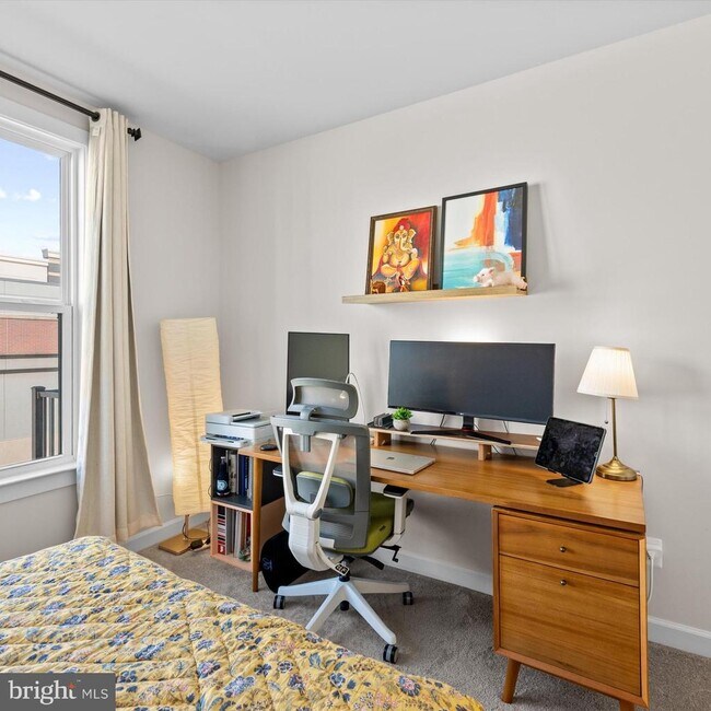 Building Photo - 44674 Provincetown Dr