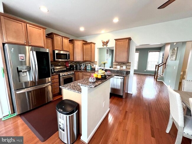 Building Photo - 1604 Sebring Ct