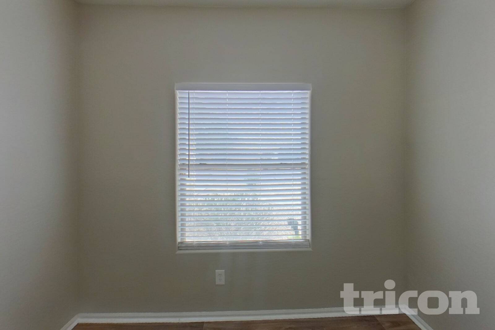 Building Photo - 44570 W Mescal Dr