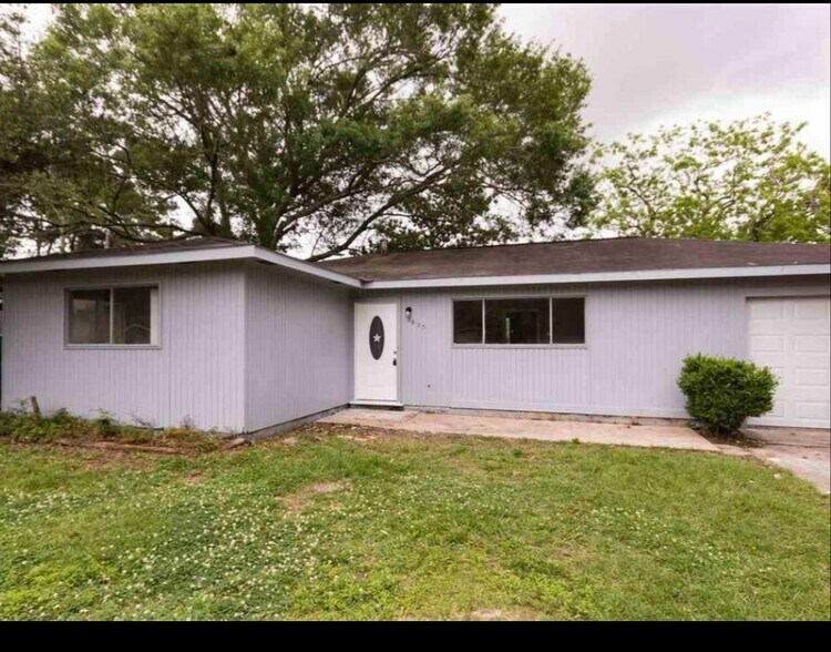 Building Photo - 3633 Bowling Ln