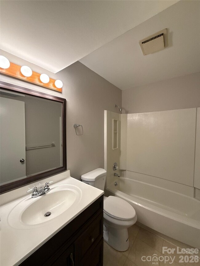 Building Photo - 11002 Harrowfield Rd