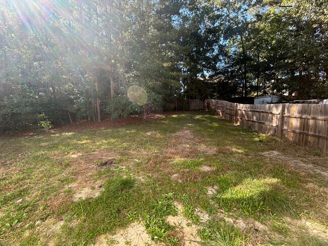 Building Photo - **MOVE IN WITH NO SECURITY DEPOSIT**8205 A...