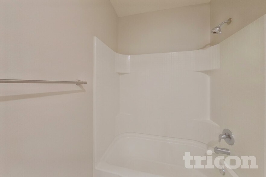 Building Photo - 3669 Crimson Clover Dr
