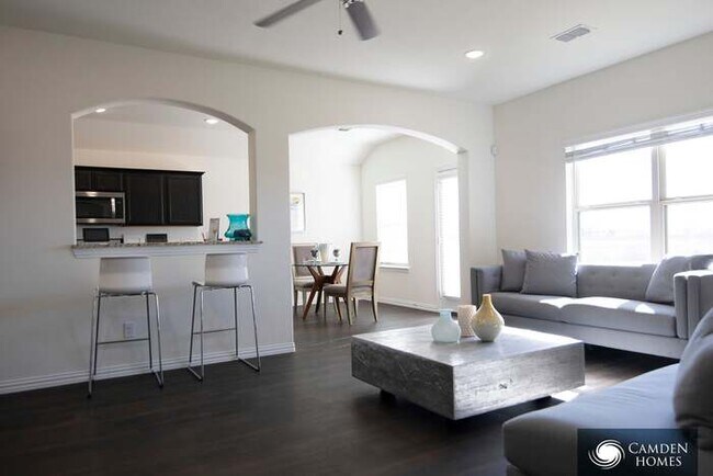 Building Photo - 10176 Manzanilla Ave