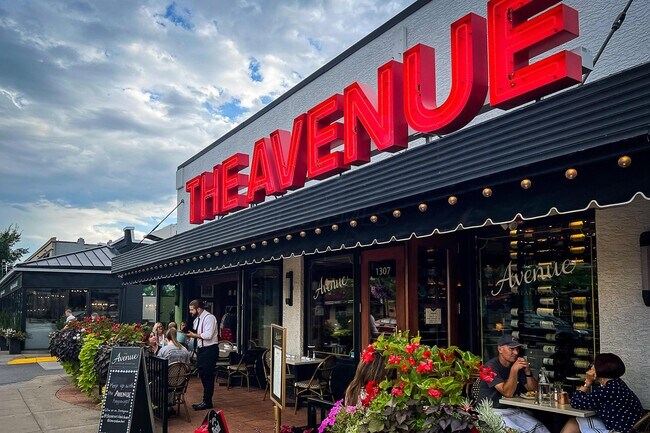 Building Photo - 945 Quay Ave