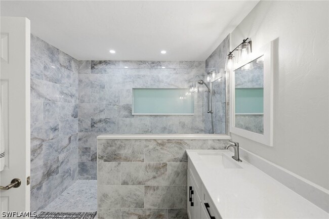 Building Photo - 789 Coldstream Ct