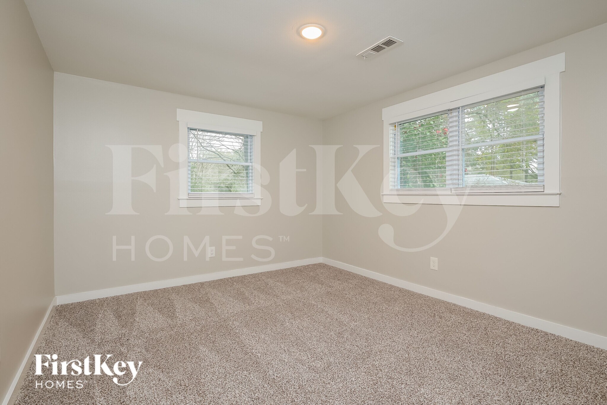 Building Photo - 4715 Glenn St