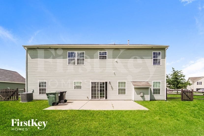 Building Photo - 5334 Hackberry Ln SW