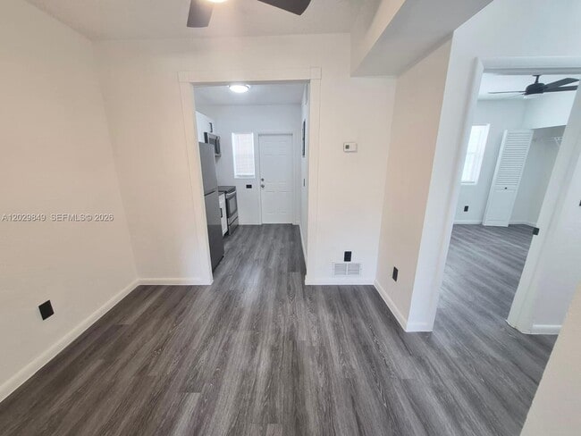 Building Photo - 1239 Marseille Dr