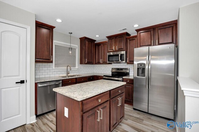 Building Photo - 318 Dovington Dr