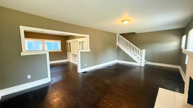 Building Photo - SOUTH BROAD RIPPLE 3BEDROOM  HALF DUPLEX AVAILABLE NOW!