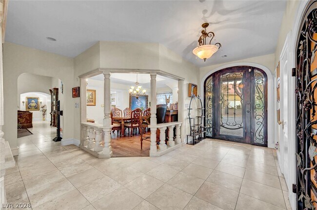 Building Photo - 7258 Loma Alta Cir