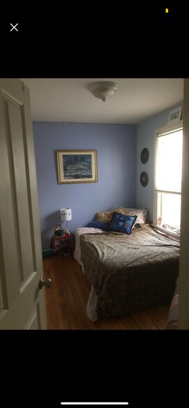 Building Photo - 13 Walnut St