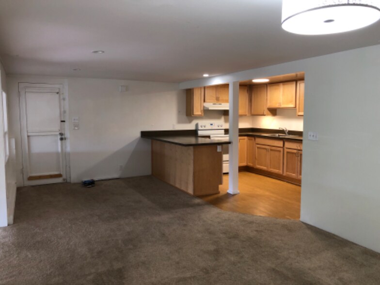 Building Photo - 99-679-679 Halawa Dr